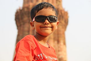 米兰体育app官方下载-天才少年：年仅18岁的新锐球员崭露头角，天才少年年龄