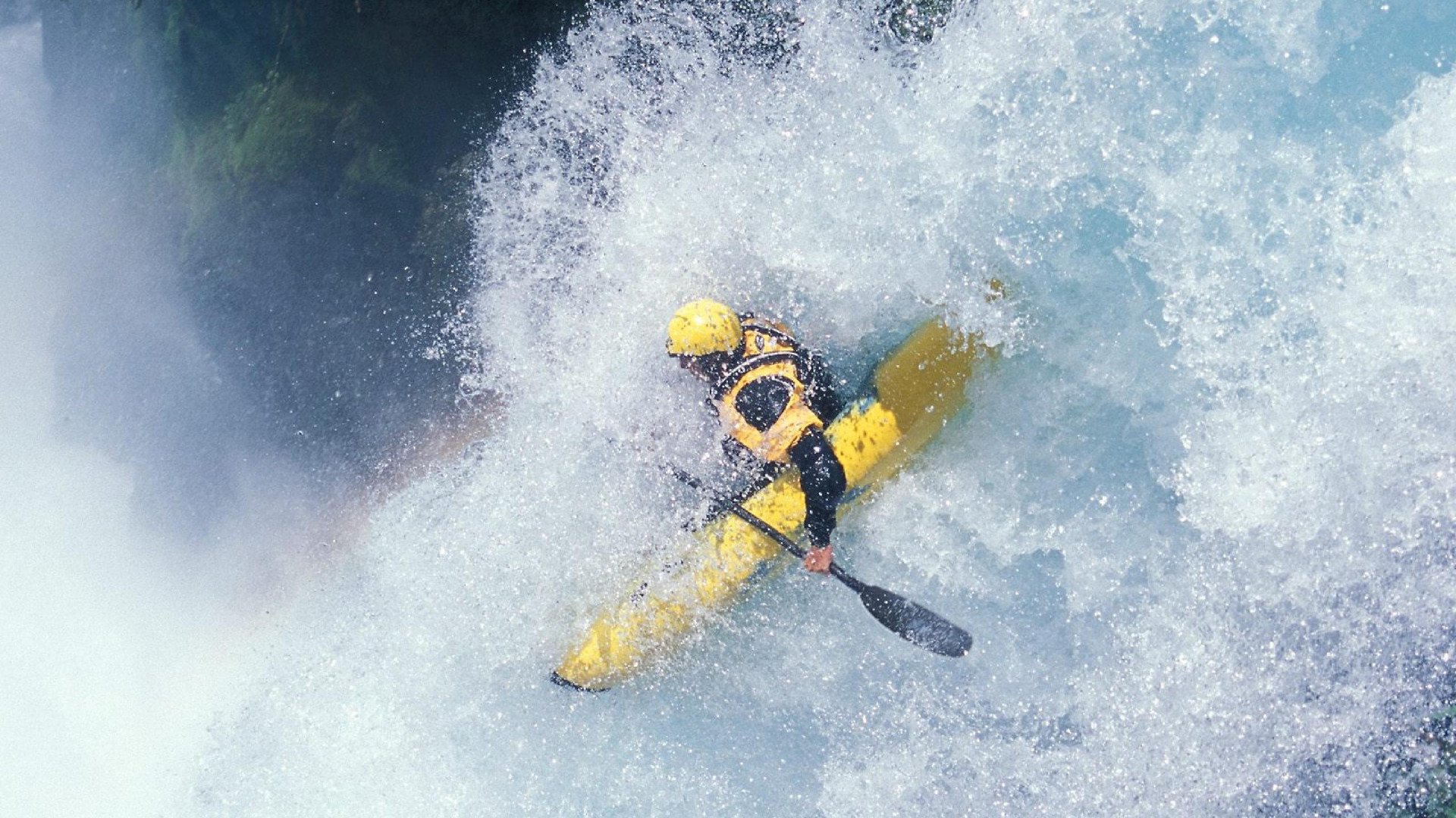 城市写字楼午休瑜伽快闪 营造职场运动新风尚